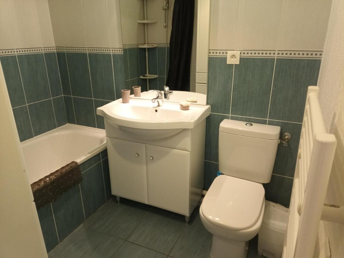 Calme T2 Avec Terrasse A Hendaye, Proche Plage - Fr-1-239-780 Екстериор снимка
